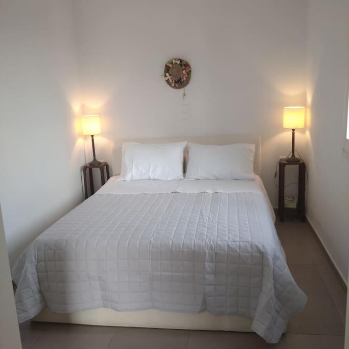 Вілла Kythnos - Loutra- House Екстер'єр фото